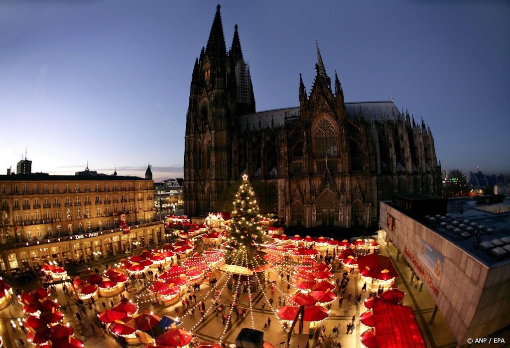 Twee tieners aangehouden voor plan aanslag op kerstmarkt Keulen