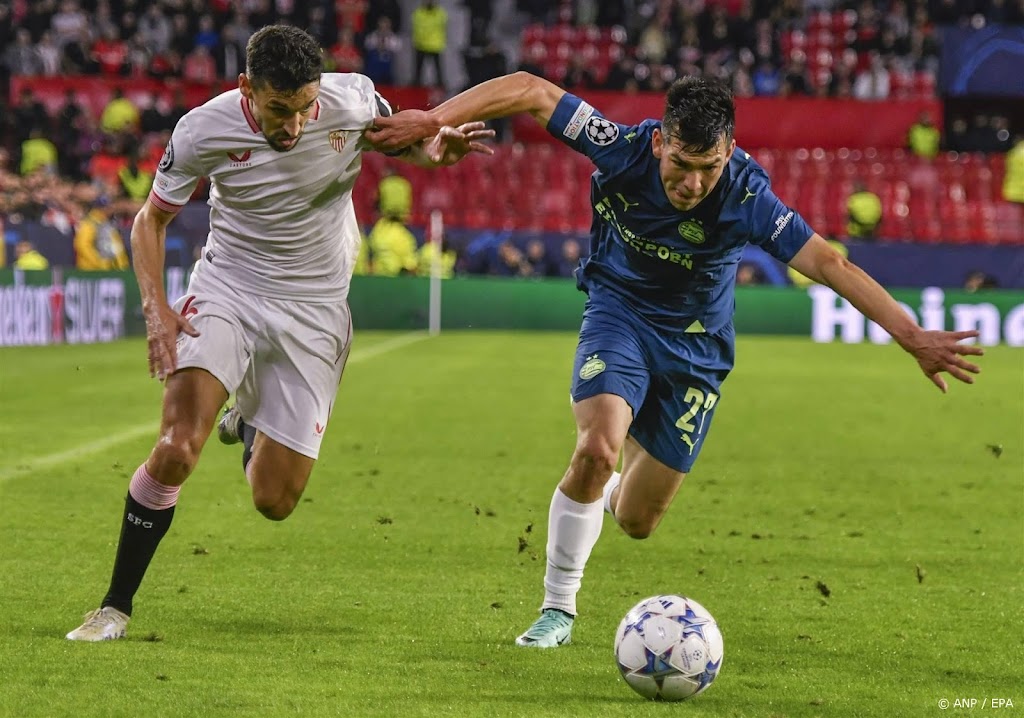 PSV ziet in aanloop naar Feyenoord ook Lozano uitvallen