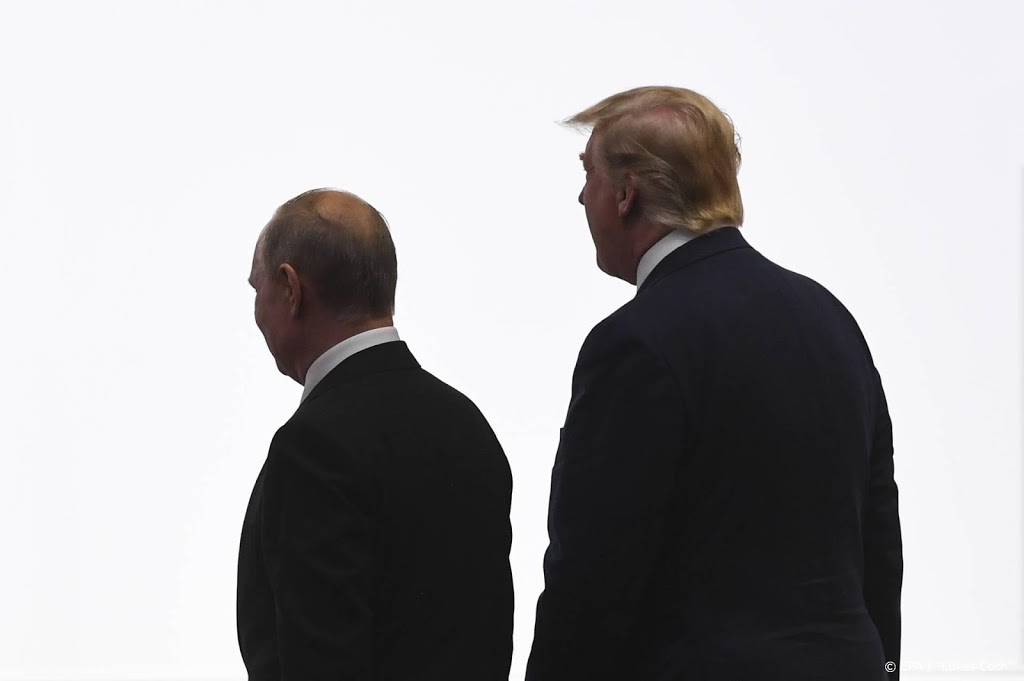 Trump wil met Poetin over olieprijs praten