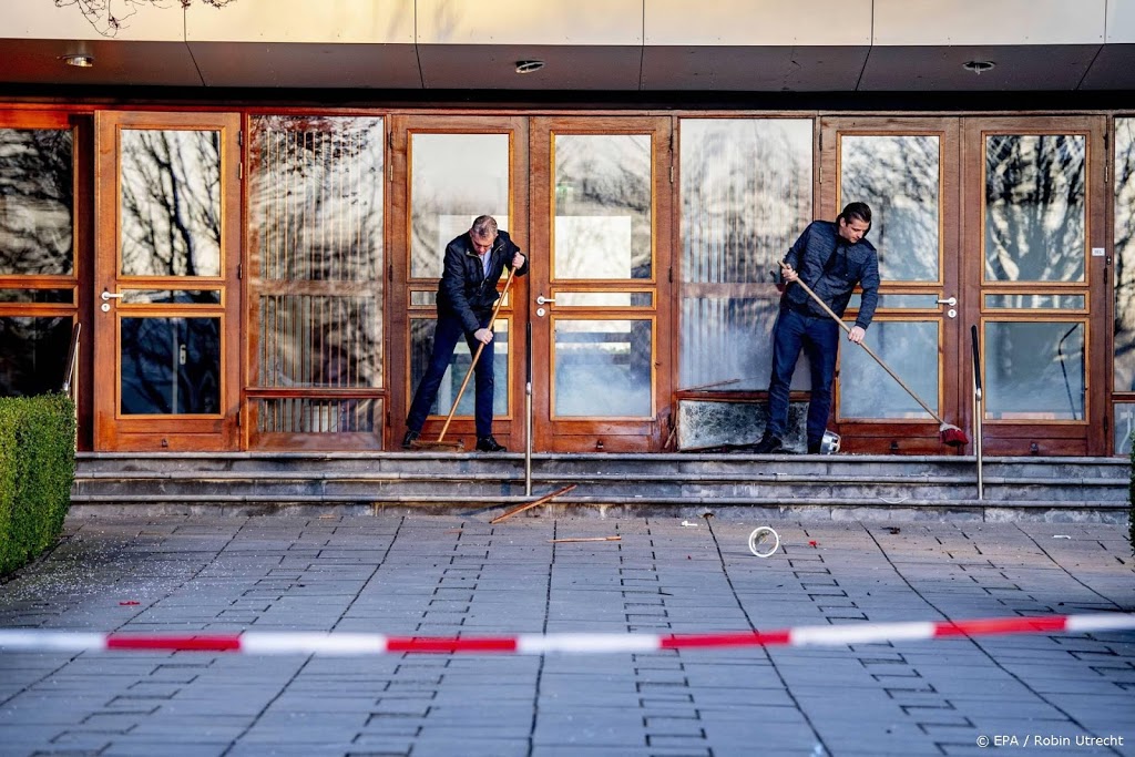 Politie: knal bij Mieraskerk in Krimpen veroorzaakt door vuurwerk