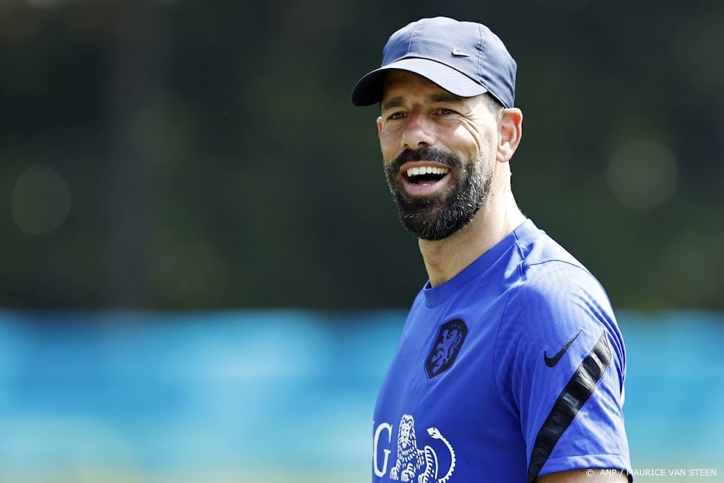Van Nistelrooij nieuwe trainer PSV, Rutten assistent