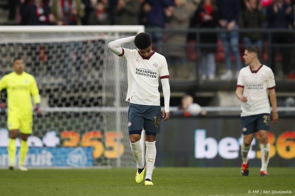Ongeslagen reeks van PSV eindigt na veertien maanden bij NEC