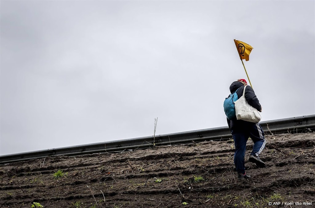 XR: alle bij A10 aangehouden demonstranten vrijgelaten