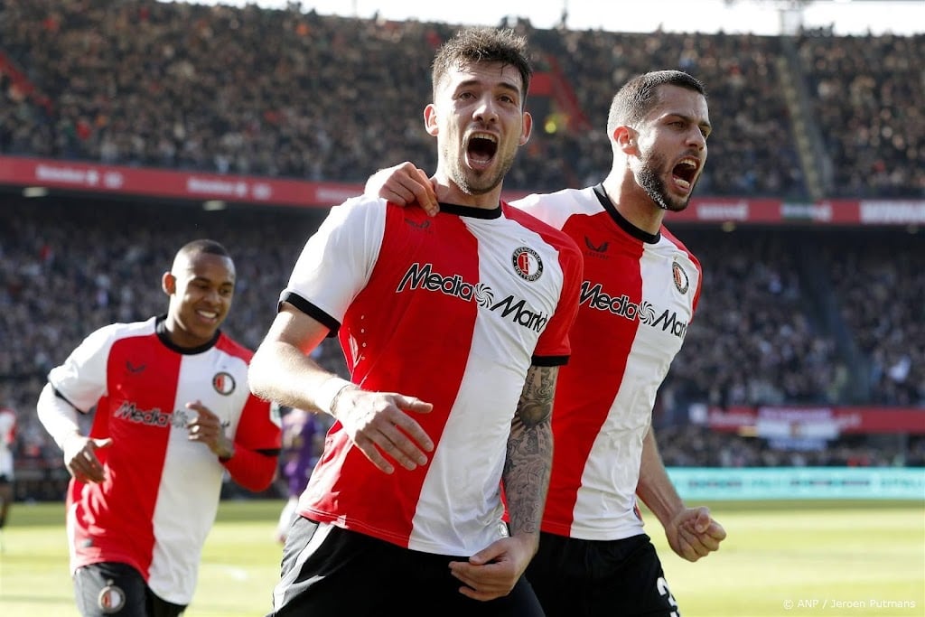 Feyenoord wint thuis moeizaam van Go Ahead Eagles