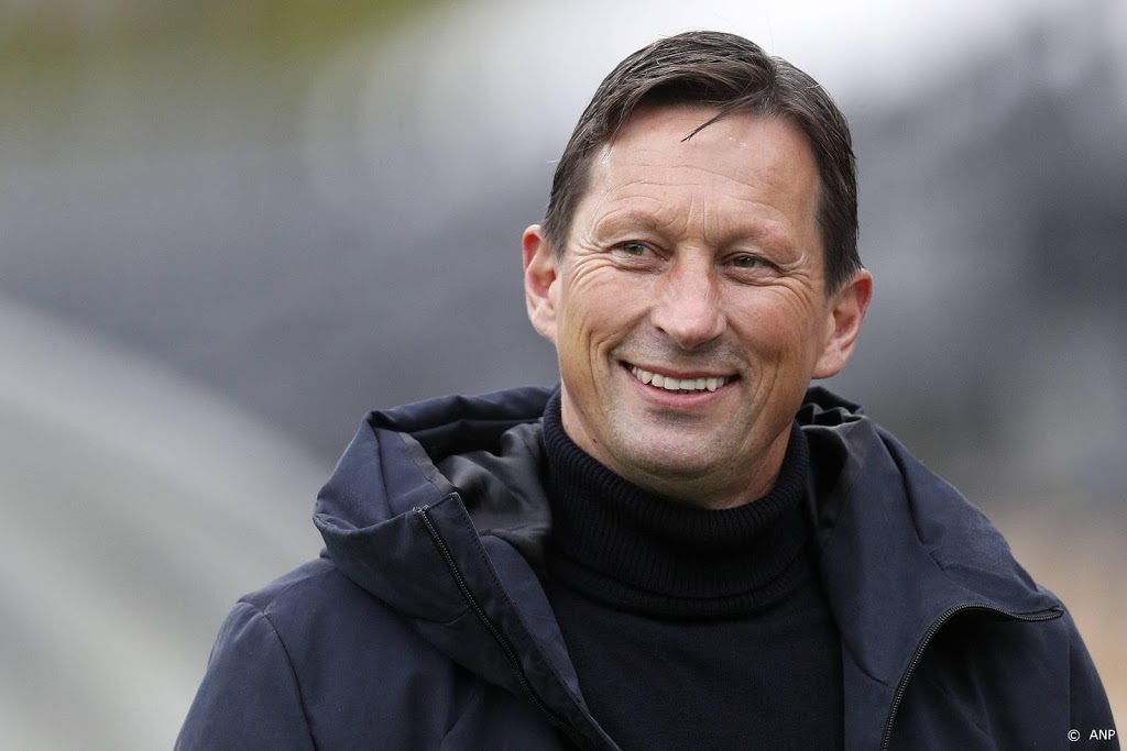 Schmidt garandeert dat hij trainer van PSV blijft