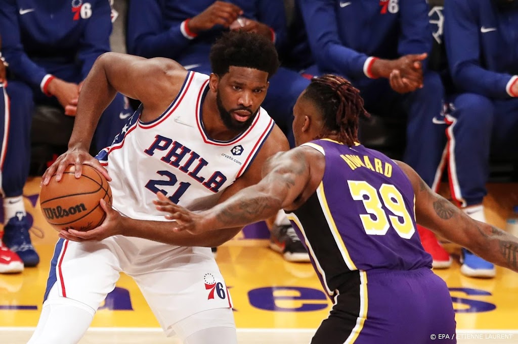 Sterspeler Embiid mist deel play-offs Sixers door hersenschudding