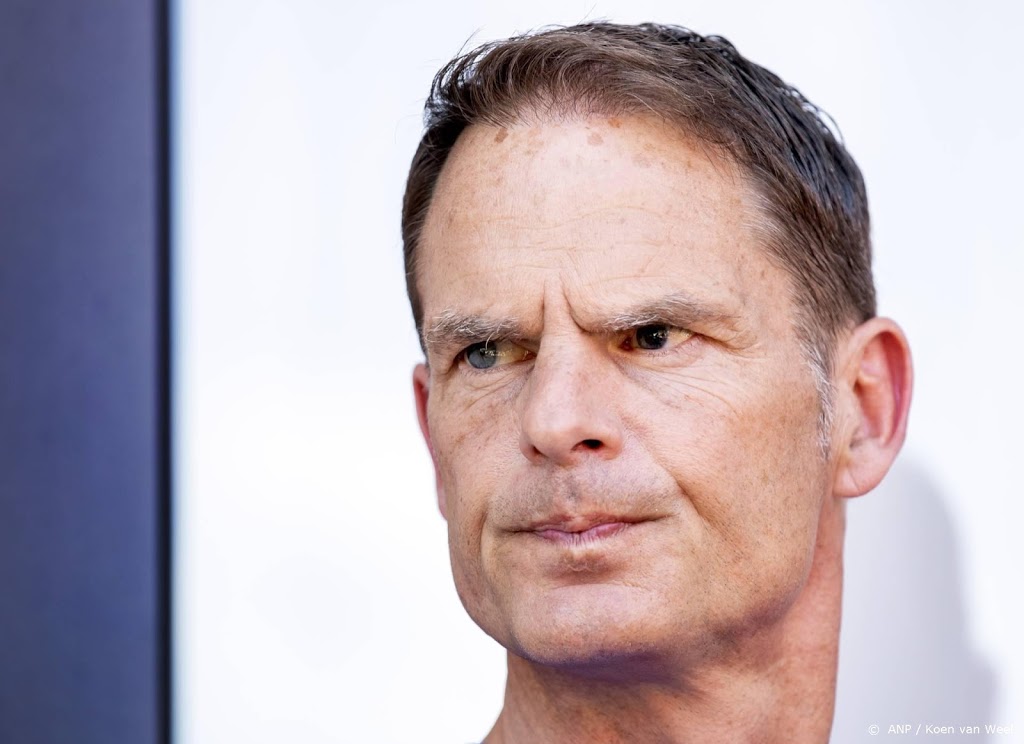 De Boer baalt van zijn persconferentie over EK-selectie