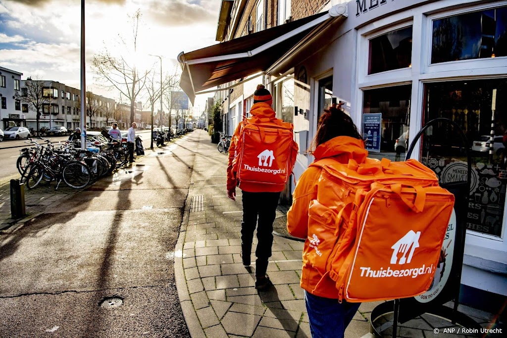 Just Eat Takeaway maakt openingsverlies snel goed