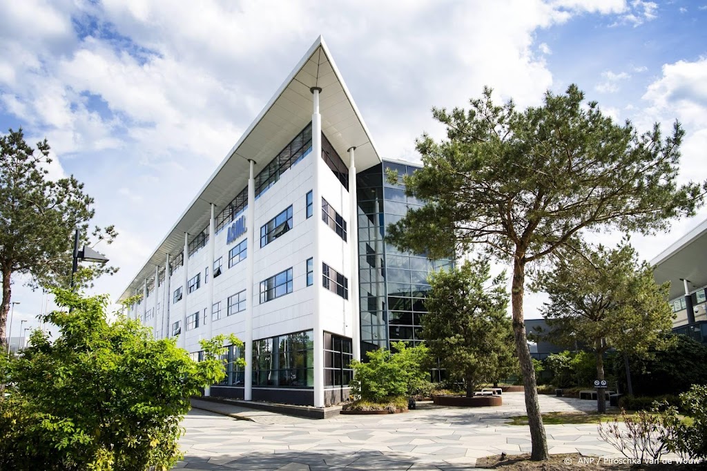 Chipbedrijven ASMI, Besi en ASML weer aan kop in hogere AEX