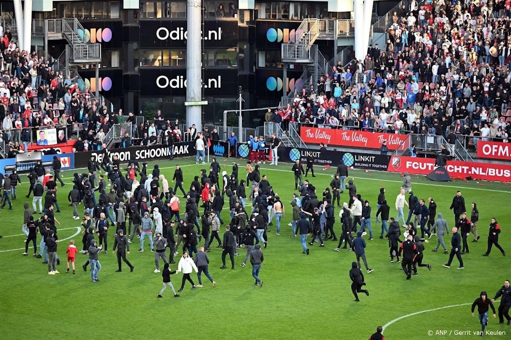FC Utrecht legt 30 stadionverboden op, reageert alsnog fel op straf