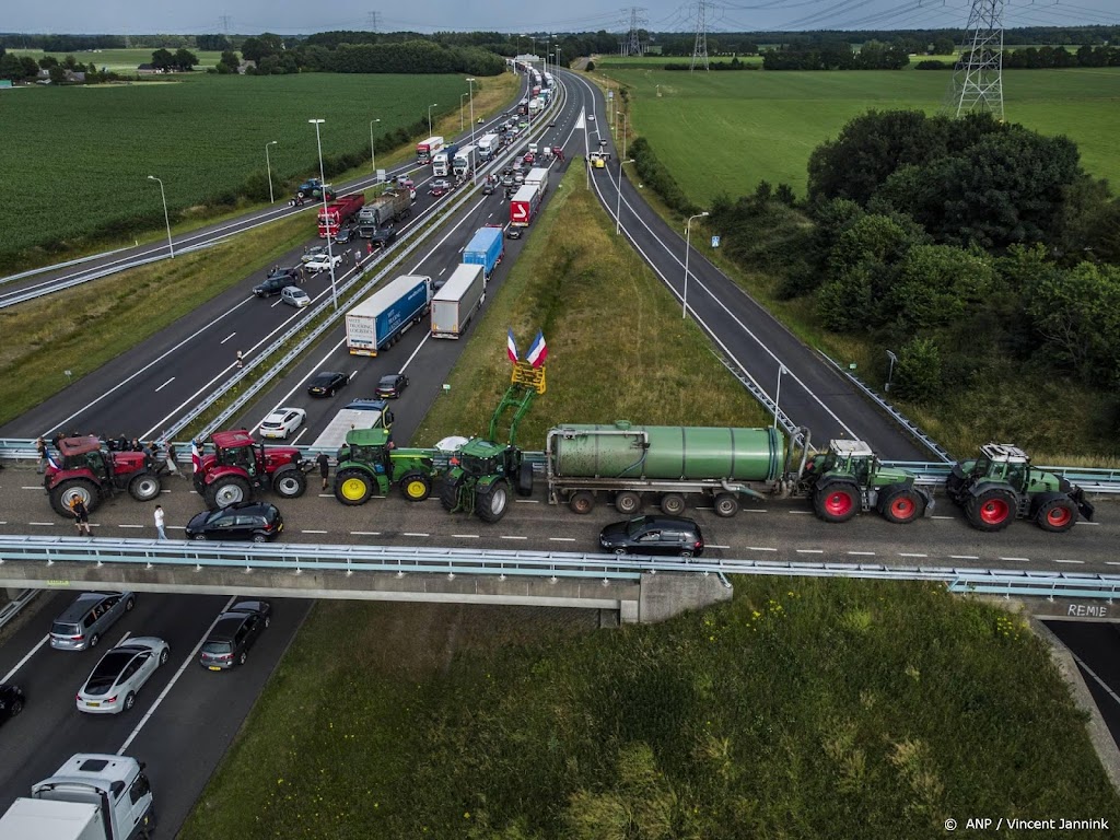 OM wil vijf boerendemonstranten veertien dagen vasthouden
