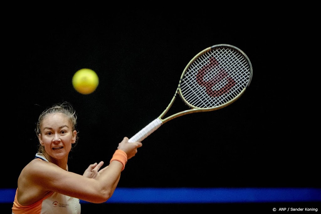 Pattinama-Kerkhove verliest op Wimbledon in drie sets van Swiatek