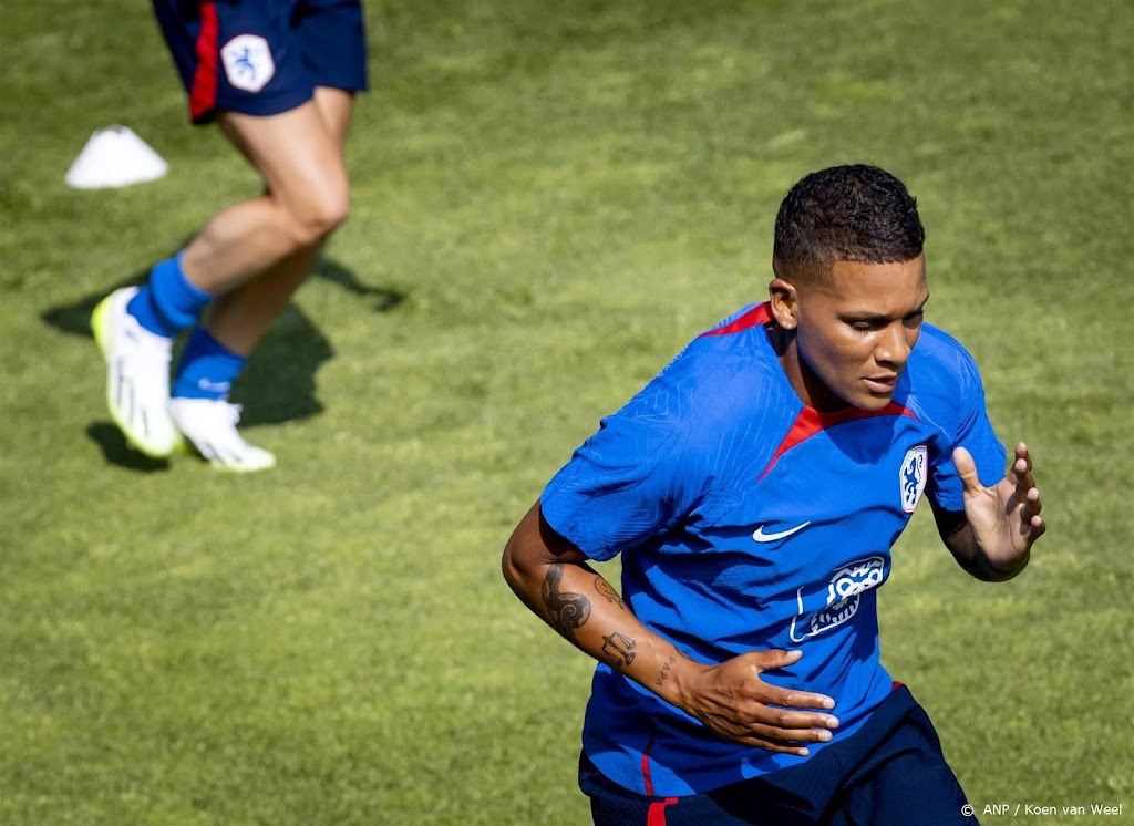 Voetbalsters zonder Kalma en Van de Sanden naar WK