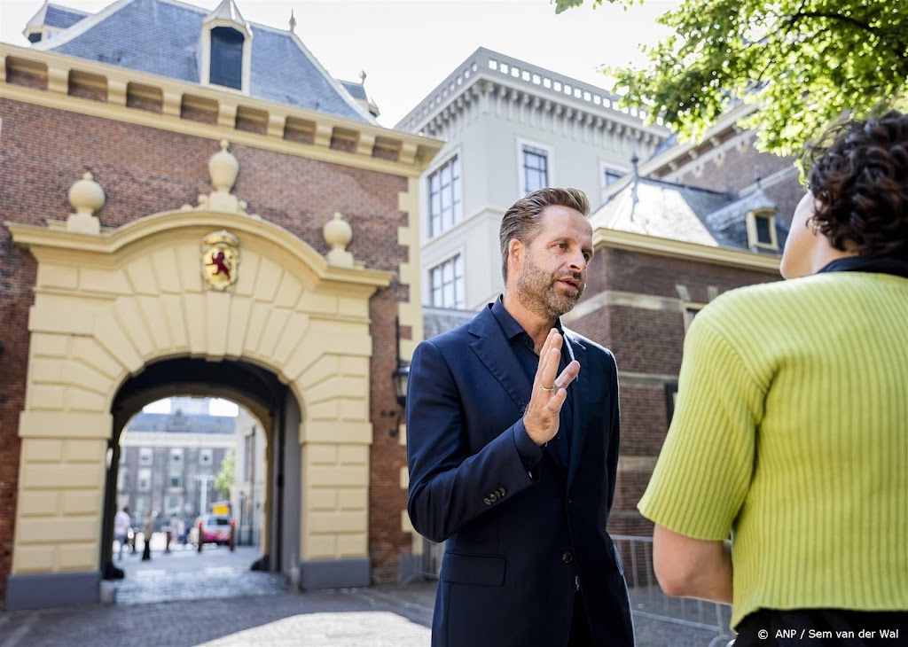 Kabinet wil onderzoek naar mogelijk afbrokkelende vloeren