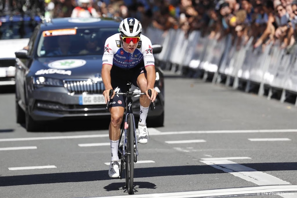 Belg Evenepoel wint Clásica San Sebastián met lange solo opnieuw