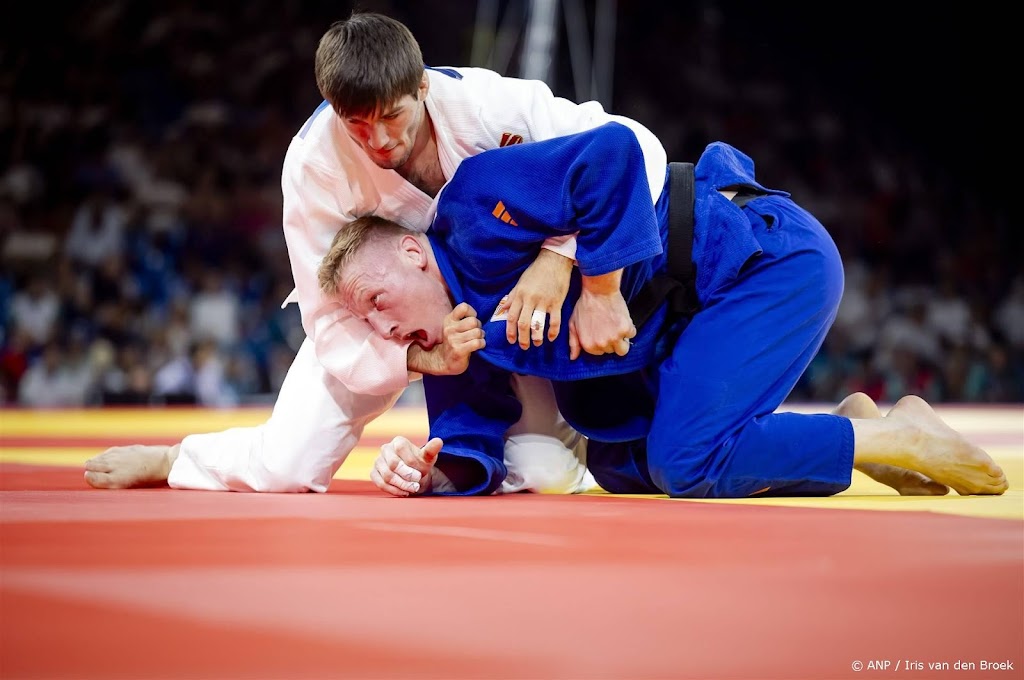 Judoka De Wit strandt in tweede ronde olympisch toernooi Parijs