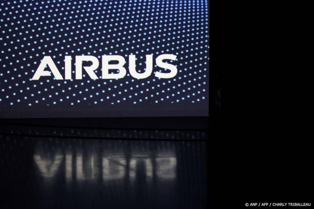 Airbus ziet winst halveren door problemen ruimtevaarttak