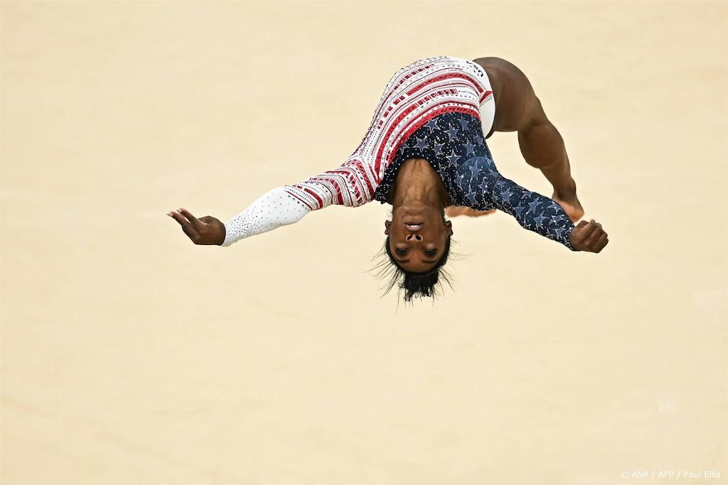 Biles leidt Amerikaanse turnsters naar goud in landenfinale