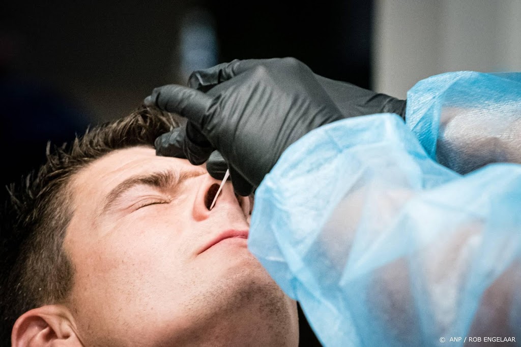 Ongeveer 3300 nieuwe coronabesmettingen