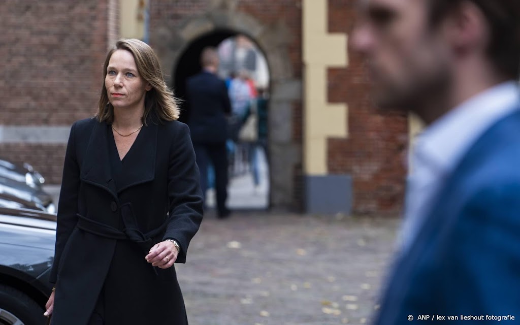 Minister wil half jaar celstraf voor ronselen van stemmen