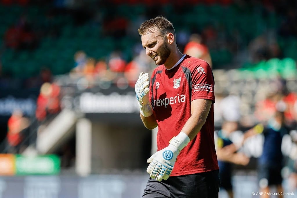 Doelman Cillessen redt NEC bij moeizame zege op Rijnsburgse Boys