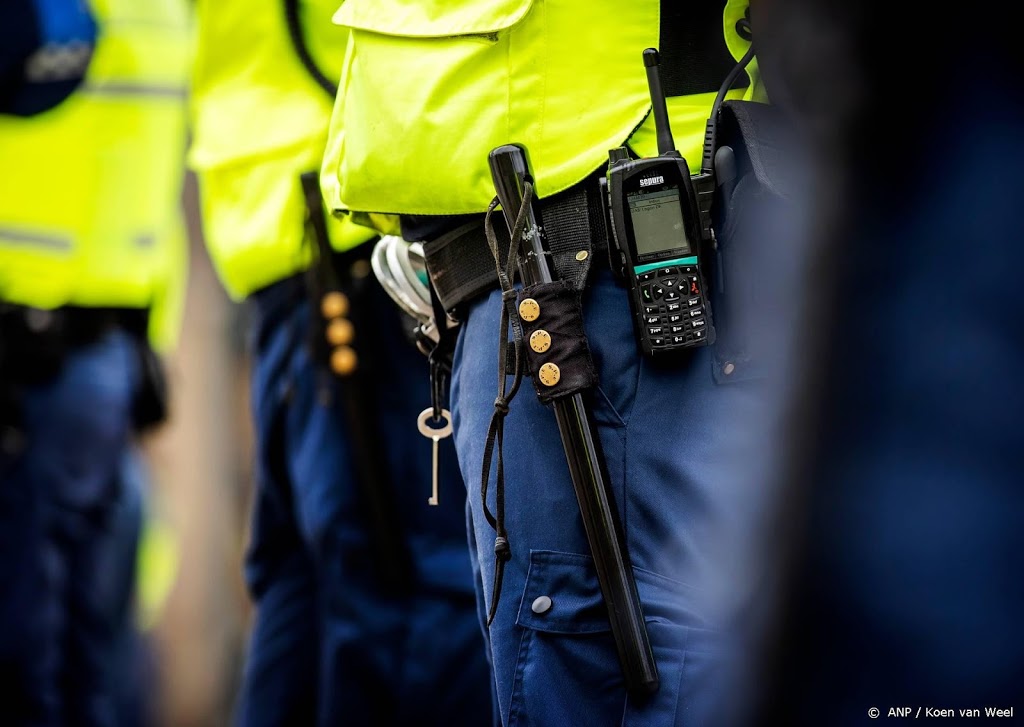 Politie beëindigt illegaal studentenfeest in Utrecht