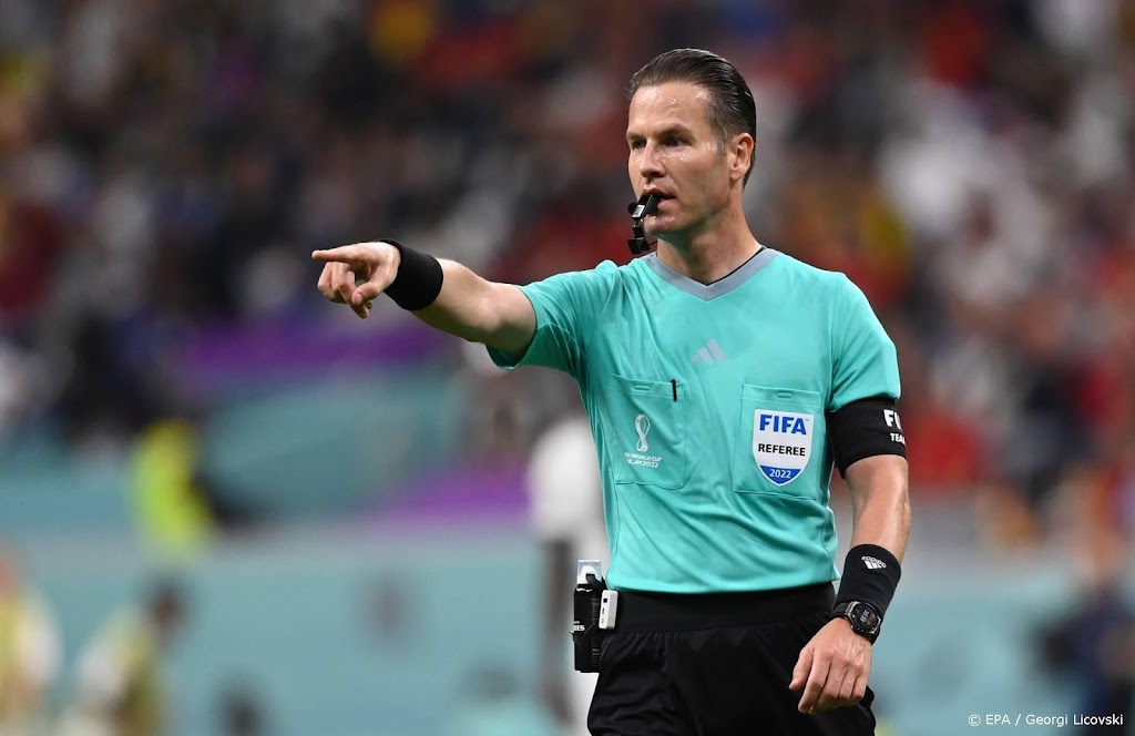 Makkelie krijgt veel kritiek voor geven strafschop aan Messi