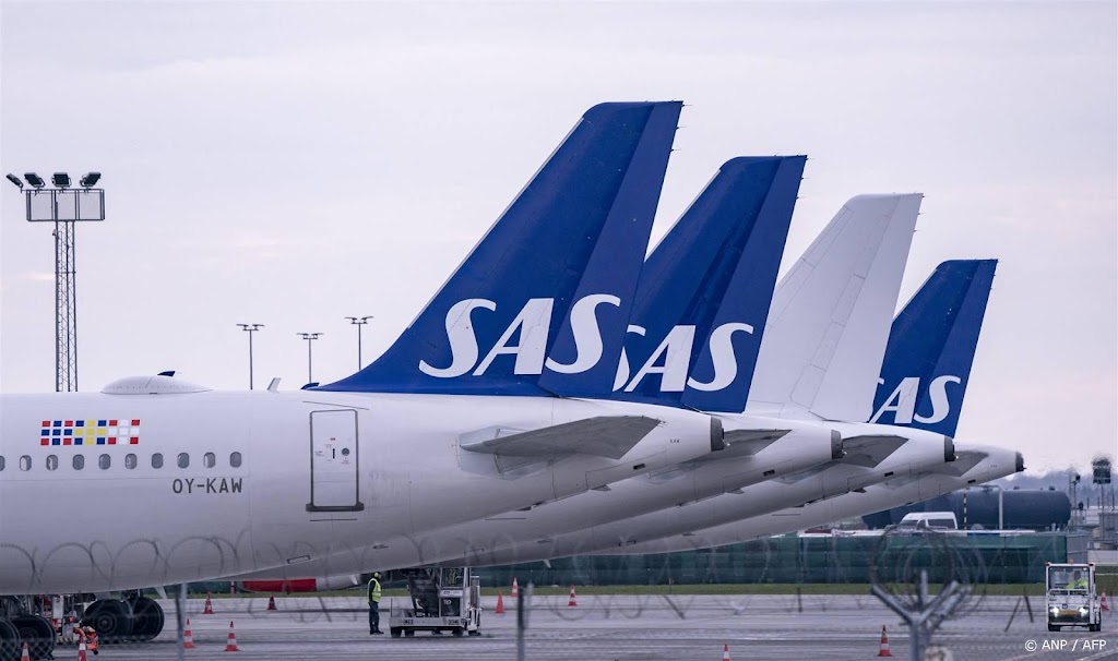 Noodlijdende vliegmaatschappij SAS dieper in de rode cijfers