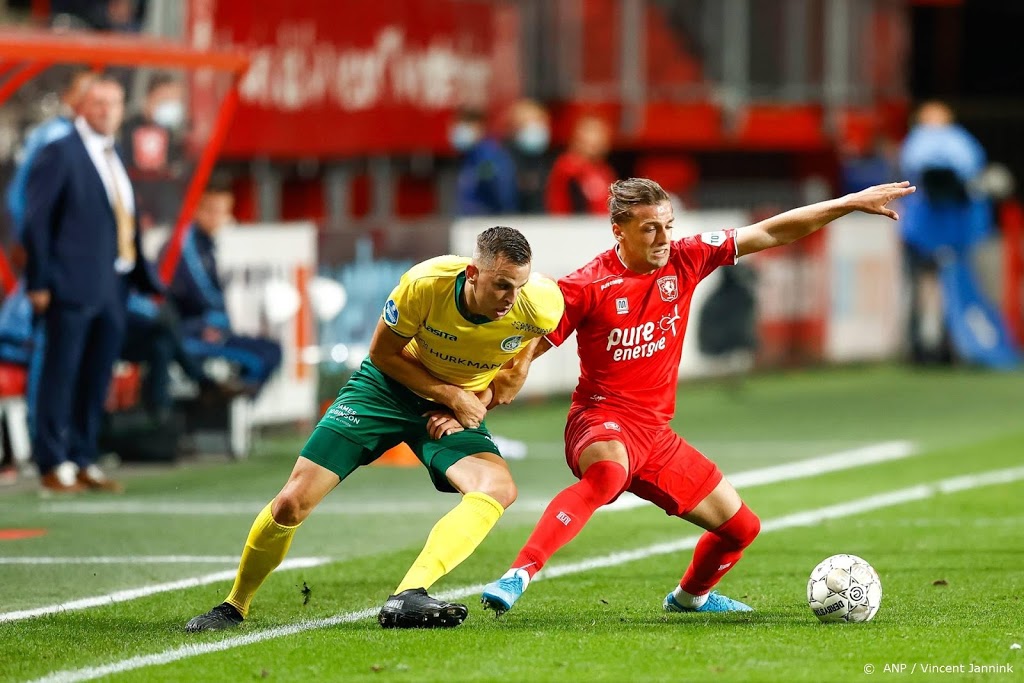 FC Twente laat aanvaller Lamprou terugkeren naar Griekenland
