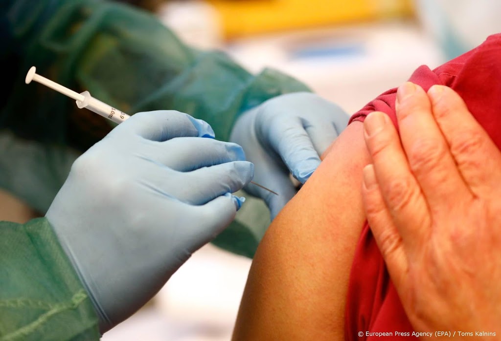 Ouderenbond geïrriteerd over onduidelijkheid vaccinatieplan