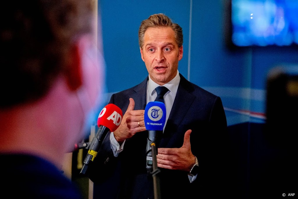 De Jonge: eerder beginnen met vaccineren was niet mogelijk