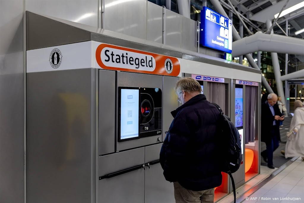 Verpact-baas pleit voor verplichting statiegeld op sapflessen