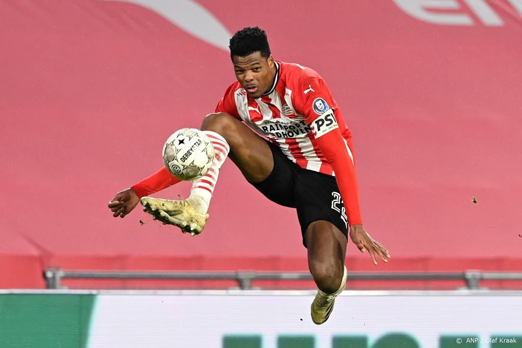 PSV start met Dumfries aan uitwedstrijd tegen Feyenoord