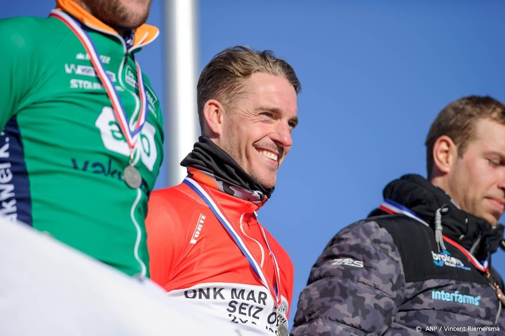 Marathonschaatser Berga stopt als gevolg van hersenschudding