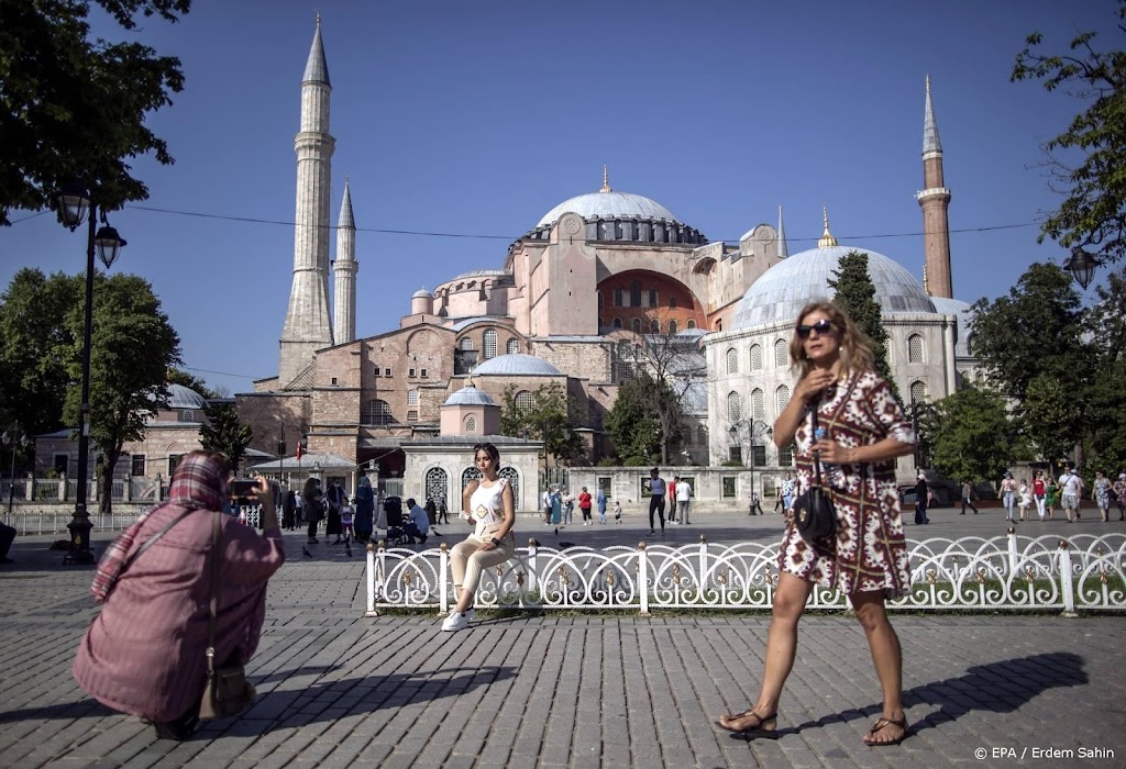 Toerisme naar Turkije opgeveerd, nog wel lager dan voor corona