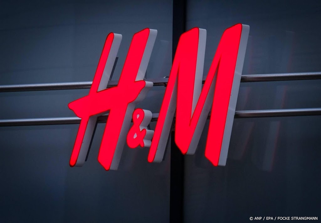 Modeketen H&M stelt nieuwe topman aan, voert winst op