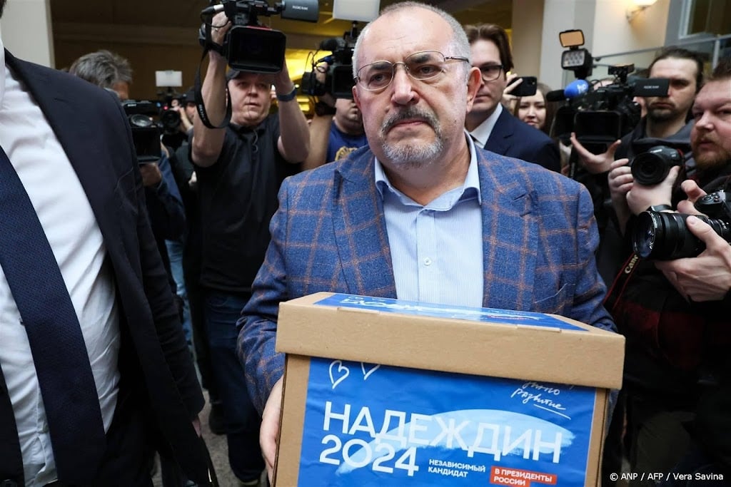 Russische oppositielid dient handtekeningen in voor verkiezingen