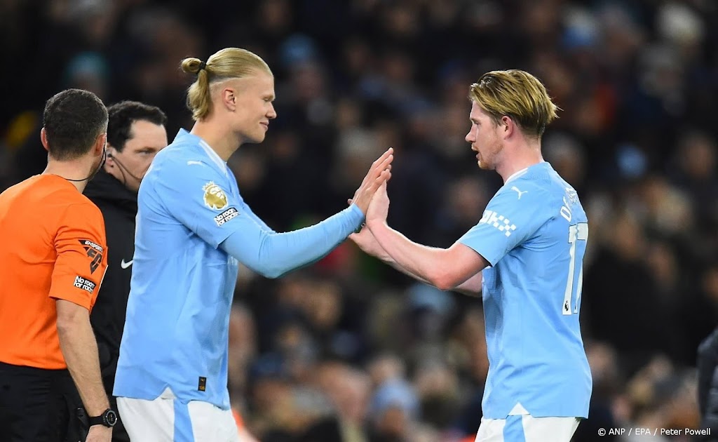 Eenvoudige zege Manchester City, rentree Haaland