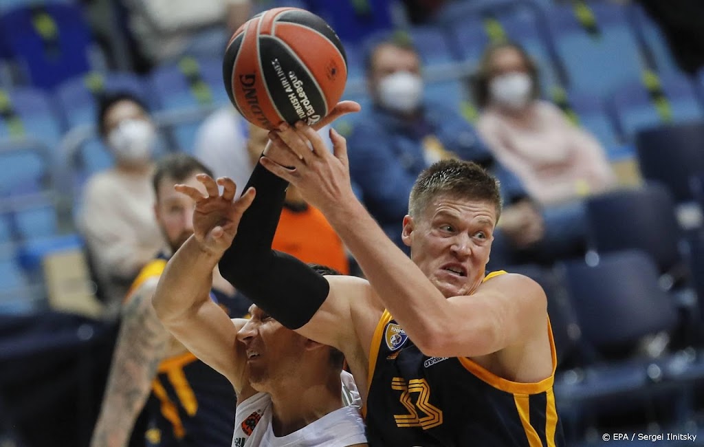 Zweedse basketbalbond zet speler uit ploeg om contract in Rusland