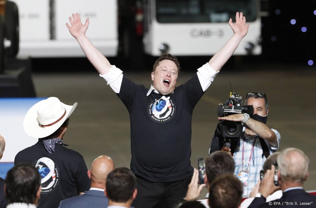Emotionele Musk: eerste stap naar een beschaving op Mars
