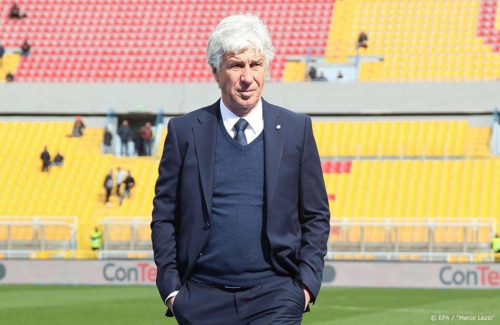 Trainer Atalanta zat besmet op de bank in Valencia
