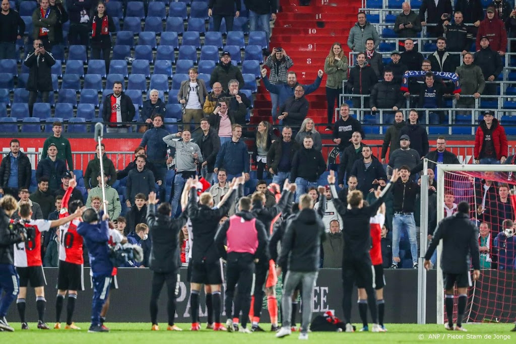 Veld van De Kuip voor zevende keer op rij het beste in Eredivisie
