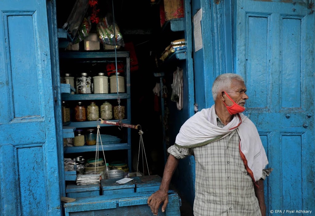 Recordkrimp economie India door coronacrisis