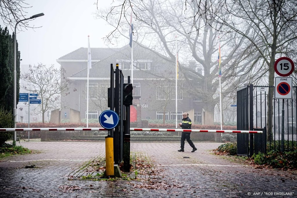 Asielzoekers en nareizigers bleven weg vanwege corona