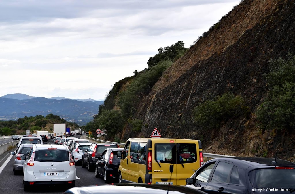 Veel vertraging op vakantieroutes in het buitenland