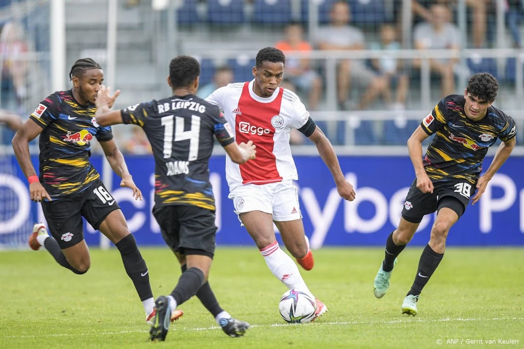 Ajax speelt gelijk tegen Duitse topclub Leipzig