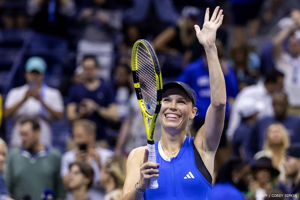 Teruggekeerde Wozniacki haalt ook derde ronde op US Open