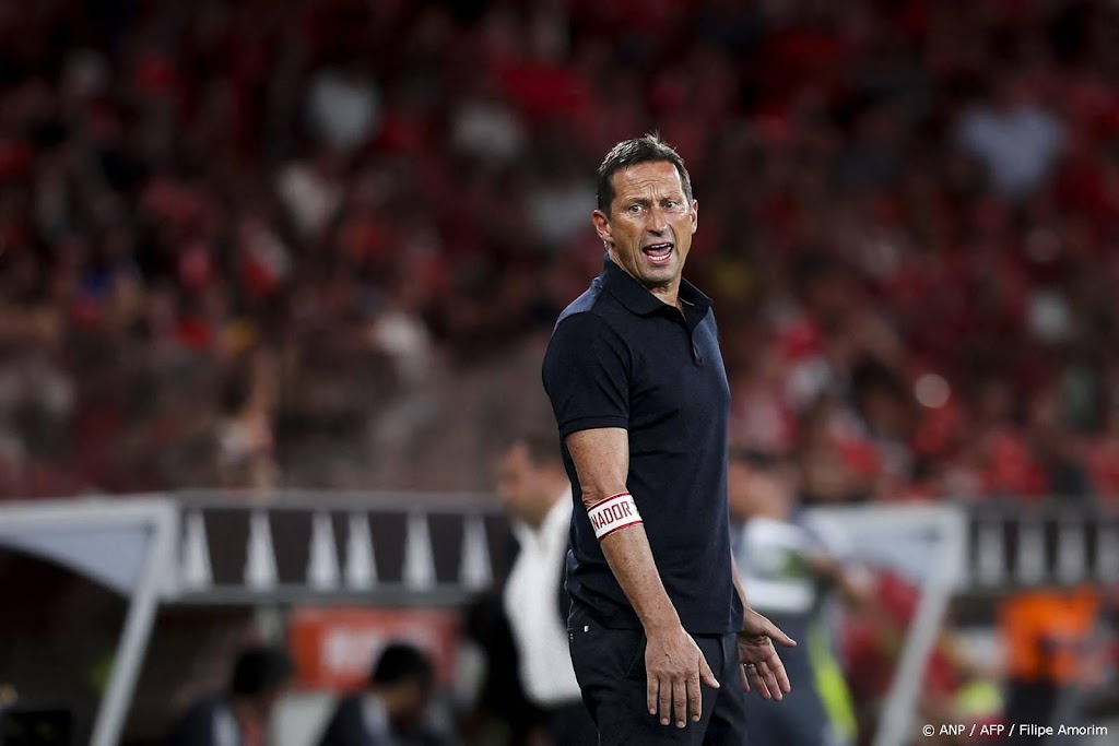 Benfica kondigt ontslag van trainer Schmidt aan