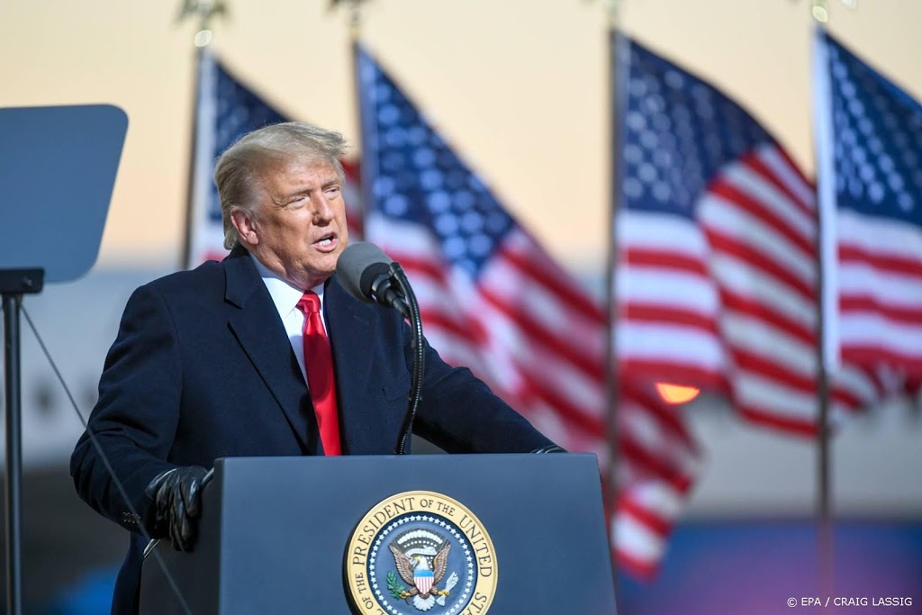 Trump: doktoren liegen over aantal coronadoden vanwege geld