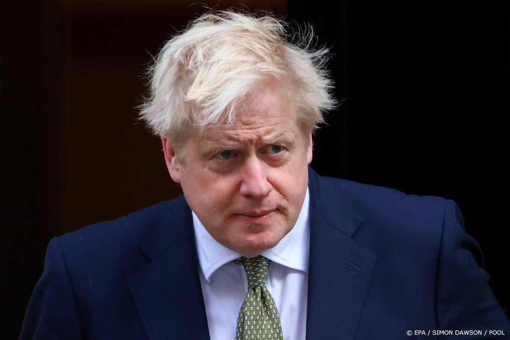 Johnson roept kabinet bijeen voor overleg over mogelijke lockdown